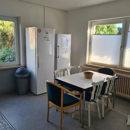 Monteurzimmer Jusy - Hk 바르엘