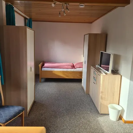 Monteurzimmer Jusy - Hk *